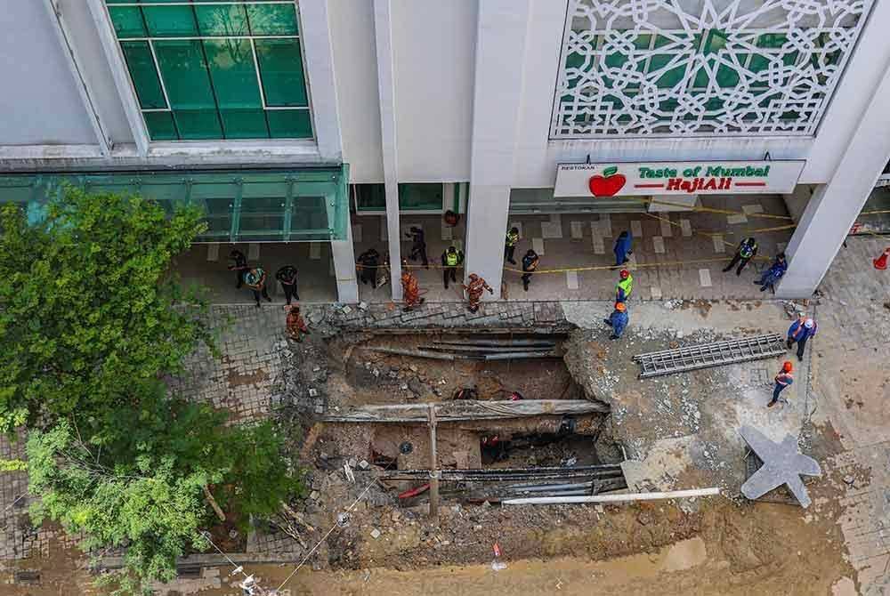 Insiden tanah jerlus di Jalan Masjid India.