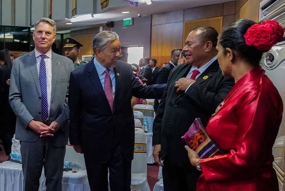 Ahmad Zahid (dua dari kiri) dijemput menghadiri Ulang Tahun Referendum Timor-Leste yang ke-25, pada Jumaat. Foto Facebook Zahid Hamidi