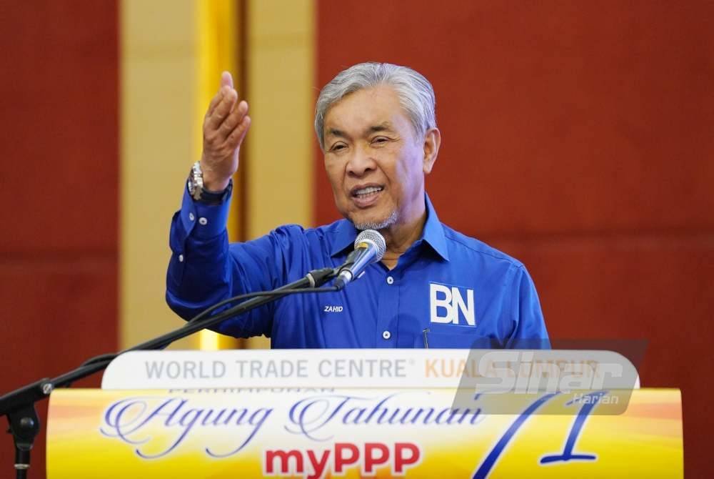 Ahmad Zahid menyampaikan ucapan pada Perhimpunan Agung Tahunan MyPPP 2024 yang diadakan di Pusat Dagangan Dunia Kuala Lumpur (WTCKL) pada Ahad. Foto Sinar Harian-ROSLI TALIB