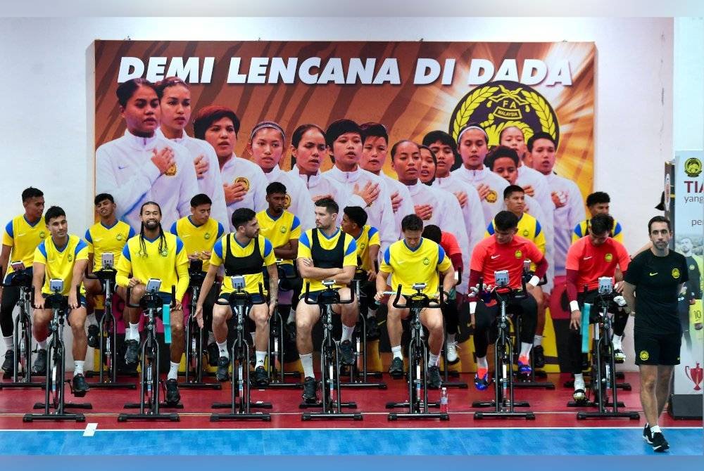 Skuad Harimau Malaya menjalani sesi latihan skuad kebangsaan dalam persiapan menghadapi Pesta Bola Merdeka 2024 di Wisma FAM pada Isnin. Foto Bernama