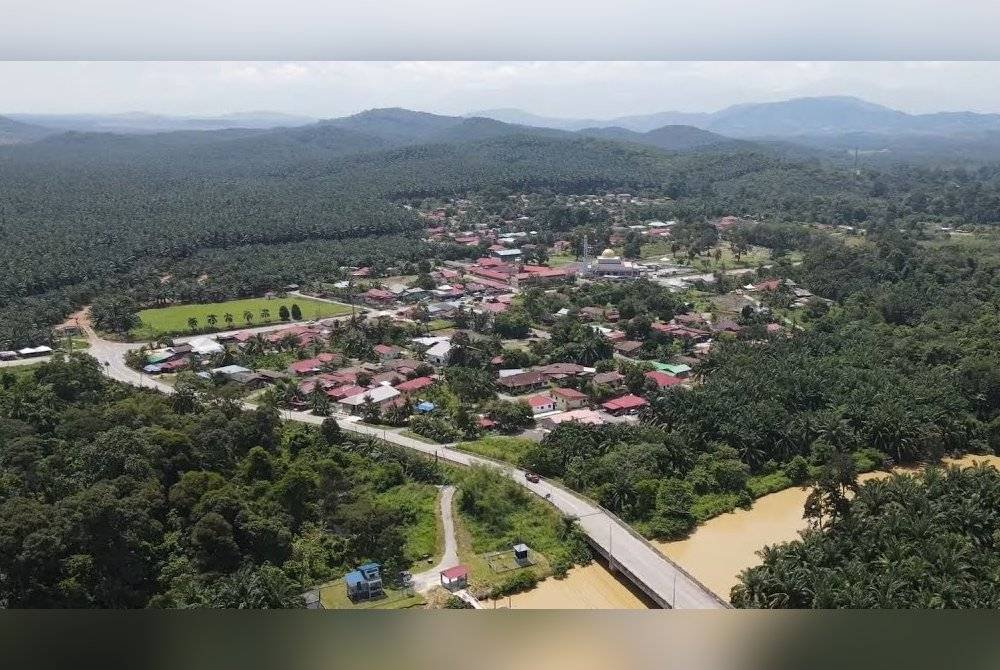 Lebih 30 peratus daripada 1,000 penduduk Kampung Kuala Slim, Muallim terdiri daripada masyarakat tua. Gambar hiasan