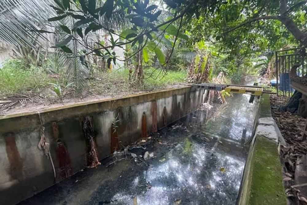 Hasil pemeriksaan mendapati longkang diselaputi dengan &#039;sludge&#039; minyak tepu daripada kilang di Jalan Korporat.