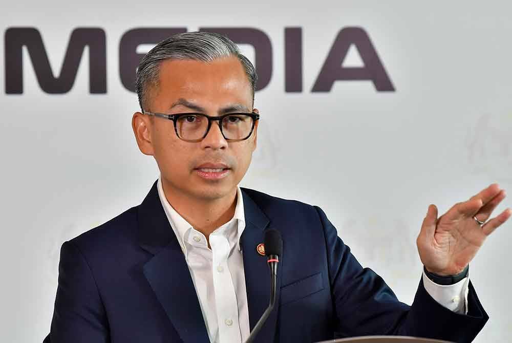 PUTRAJAYA, 3 Sept -- Menteri Komunikasi Fahmi Fadzil bercakap pada Sidang Media Mingguan Kerajaan Perpaduan di Kementerian Komunikasi hari ini.
--fotoBERNAMA (2024) HAK CIPTA TERPELIHARA