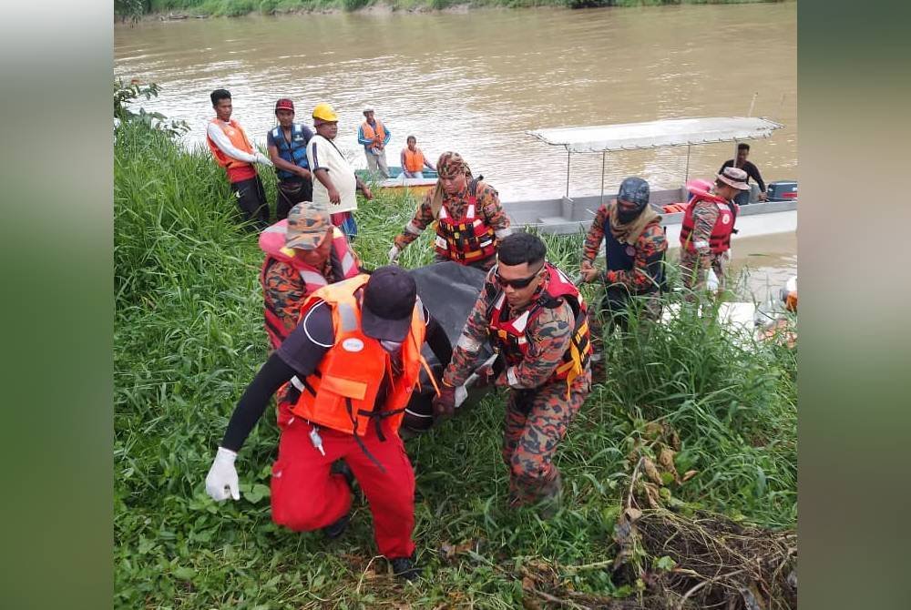 Mayat mangsa ditemukan kira-kira 100 meter dari dia dilaporkan jatuh di sungai.