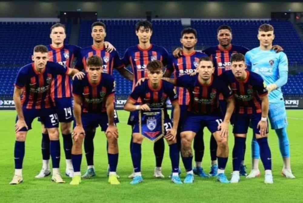 Kesebelasan utama JDT ketika bertemu kelab dari Thailand, Port FC, 3-1 pada aksi persahabatan antarabangsa di Stadium Sultan Ibrahim, Iskandar Puteri sebentar tadi. Foto FB Johor Southern Tigers