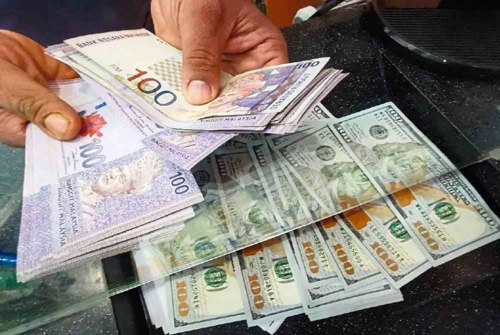 Pada 8 pagi Selasa, ringgit naik kepada 4.3600/3720 berbanding dolar AS. Gambar hiasan