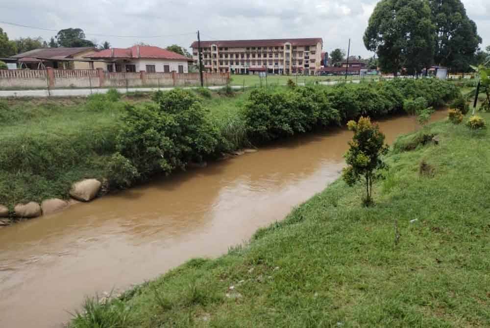 Sungai Tebrau yang berhampiran dengan SK Kampung Maju Jaya.