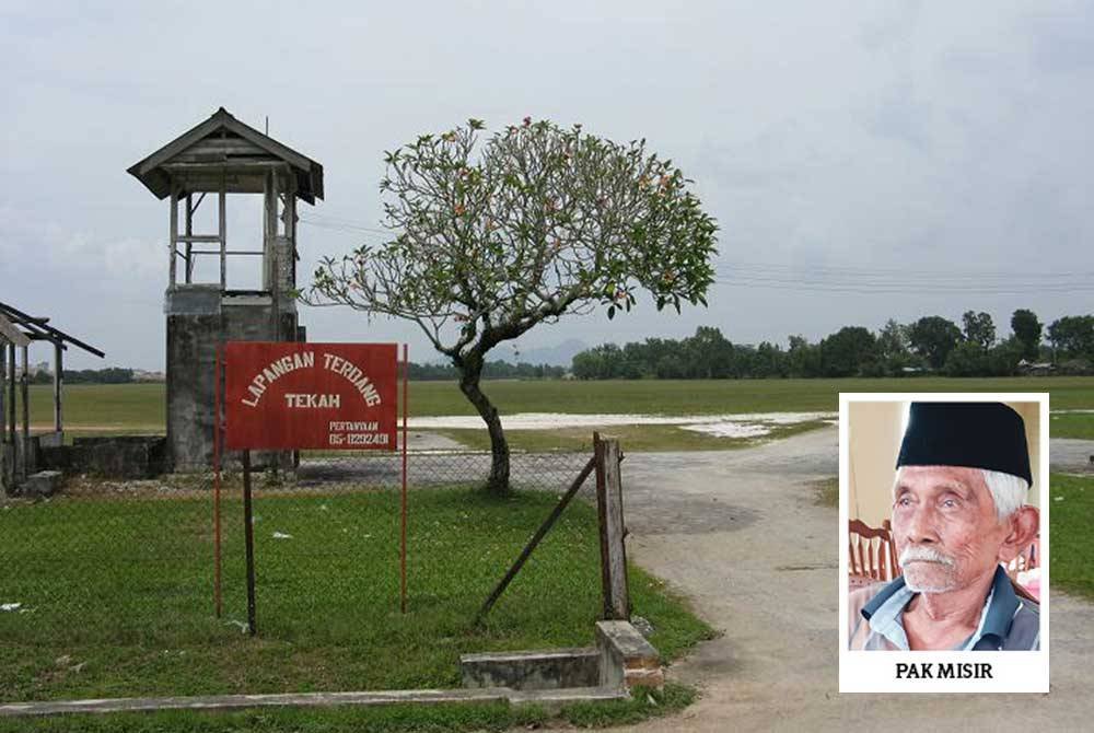 Lapangan Terbang Tekah merupakan lapangan terbang pertama dibina di Malaysia.