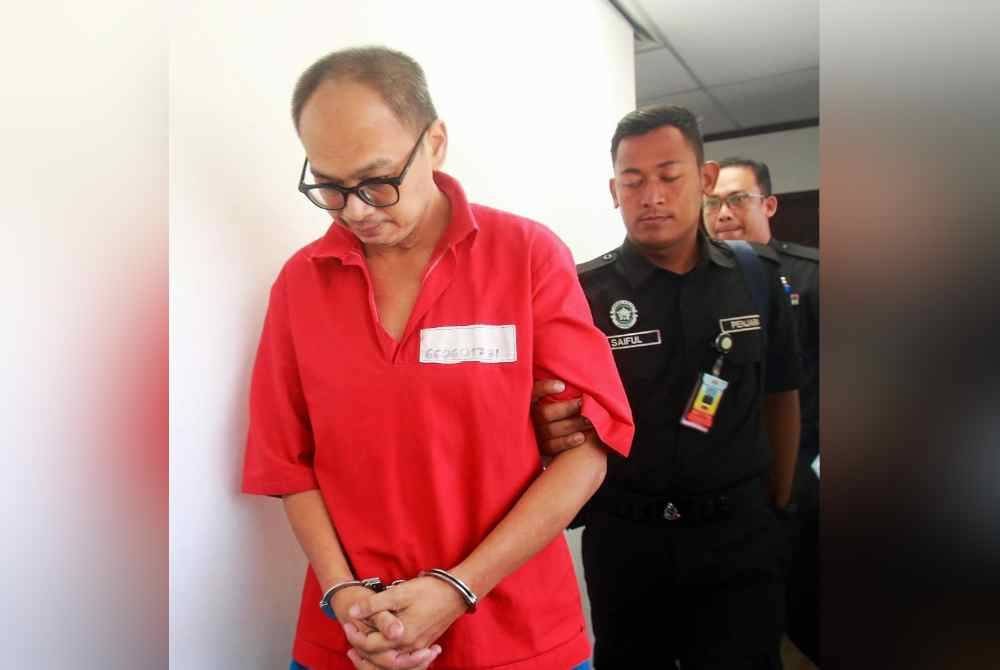 Wei Leong dihadapkan ke Mahkamah Majistret Ipoh pada Khamis atas kesalahan melakukan khianat dengan menyimbah cat merah.