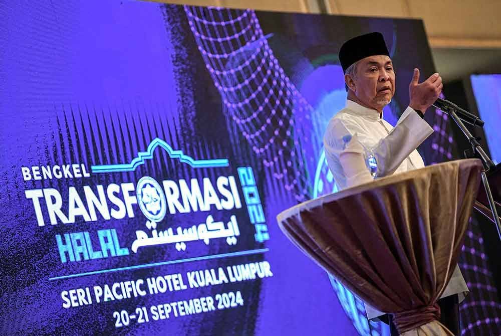 Ahmad Zahid ketika berucap pada Bengkel Transformasi Ekosistem Halal 2024 di sebuah hotel pada Jumaat. Foto Bernama