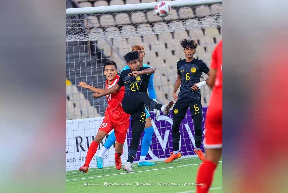 Aksi kapten Harimau Muda B-19, Ariff Safwan Safri ketika berdepan Korea Utara dalam perlawanan Kumpulan E Kelayakan Piala Asia B-20 2025 pada Isnin. Foto Facebook FAM