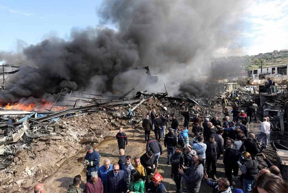 Israel membunuh lebih 550 orang, termasuk 50 kanak-kanak dan berpuluh-puluh wanita, dalam pengeboman di beberapa kawasan Lubnan, termasuk ibu kota Beirut, sejak Isnin - Foto: Reuters