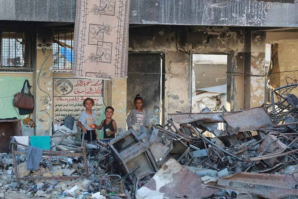 Seramai 620,000 kanak-kanak tinggal di antara runtuhan rumah yang musnah di Gaza. Foto AFP