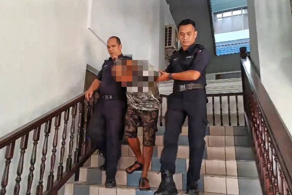 Pemandu lori mengaku tidak bersalah di Mahkamah Sesyen di sini, pada Rabu kerana melakukan amang seksual fizikal terhadap anak tiri.