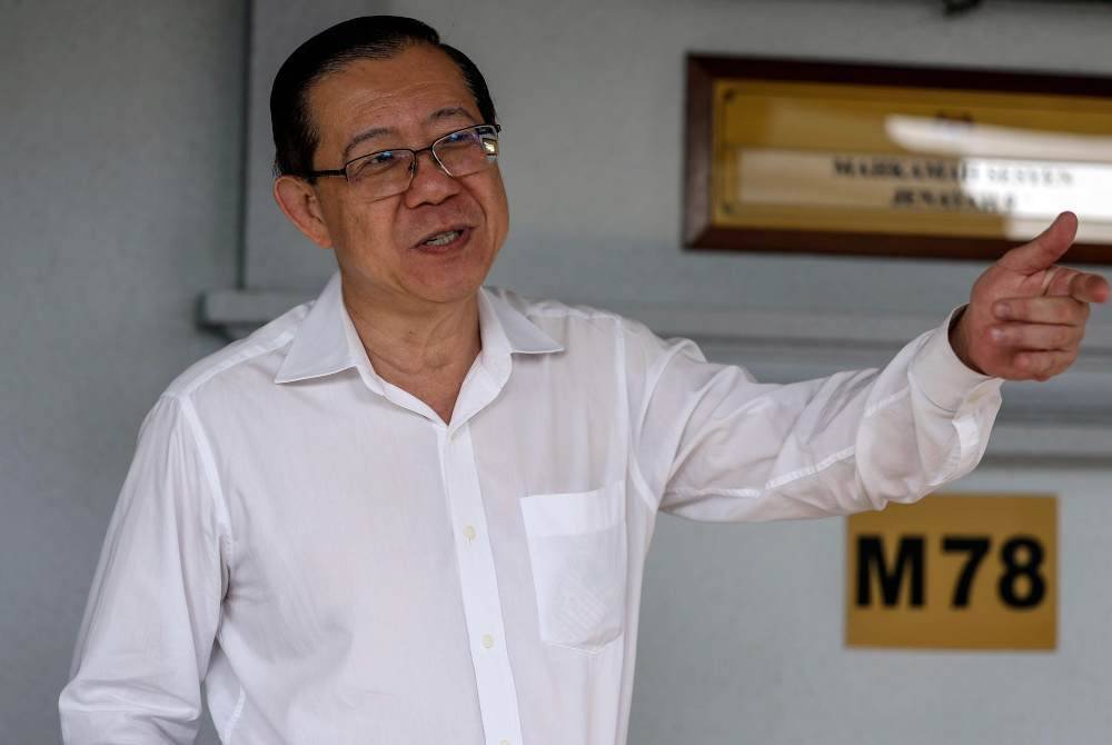 Guan Eng hadir di Kompleks Mahkamah Kuala Lumpur hari ini bagi prosiding perbicaraan kes rasuah terowong dasar laut di Pulau Pinang yang dihadapi beliau. Foto Bernama