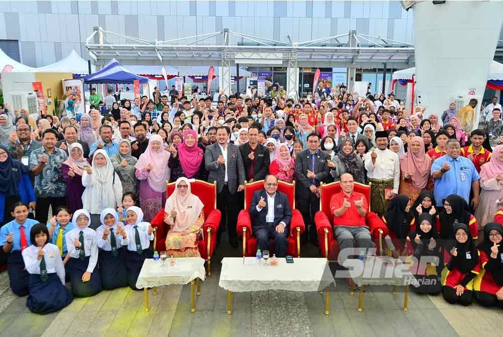 Peserta yang hadir pada Majlis Perasmian Karnival Baca Perdana 2024 pada Jumaat. FOTO SINAR HARIAN-ASRIL ASWANDI SHUKOR