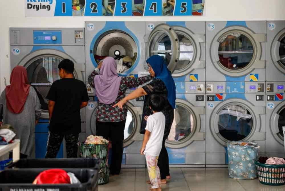 Dobi termasuk dalam 28 kawasan larangan merokok menerusi Akta Kawalan Produk Merokok Demi Kesihatan Awam 2024 (Akta 852). Gambar hiasan