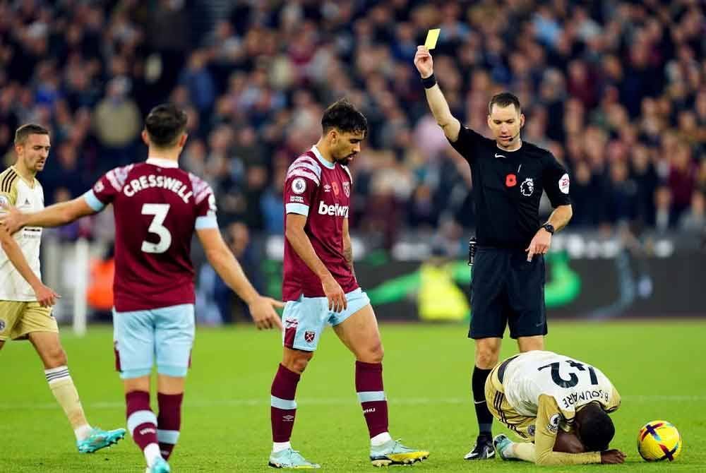 Paqueta (tengah) didakwa sengaja mendapatkan kad kuning dalam perlawanan EPL menentang Leicester City pada musim 2022/23. Foto Agensi