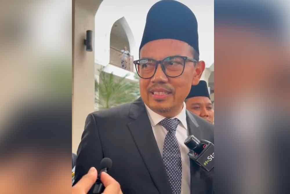 Zulkifli ketika ditemui di pekarangan Mahkamah Rendah Syariah Petaling, Subang Bestari pada pagi Isnin.