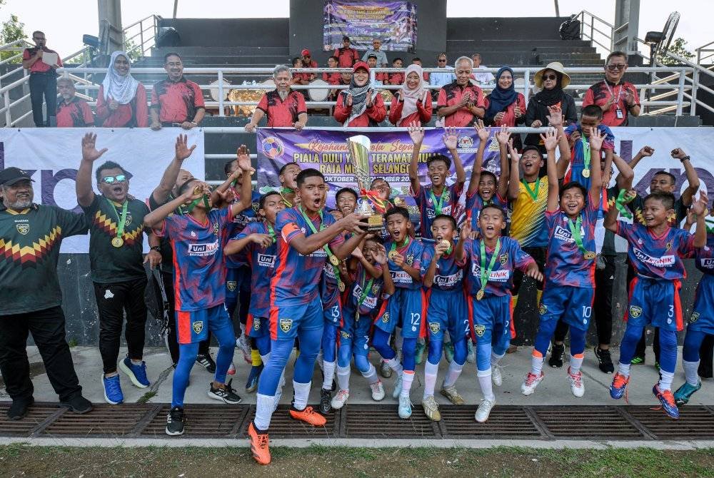 Pemain-pemain SK Seksyen 20 akan menyingkap tirai saingan peringkat kumpulan Piala Raja Muda Selangor berdepan SK Bukit Beruntung 2.