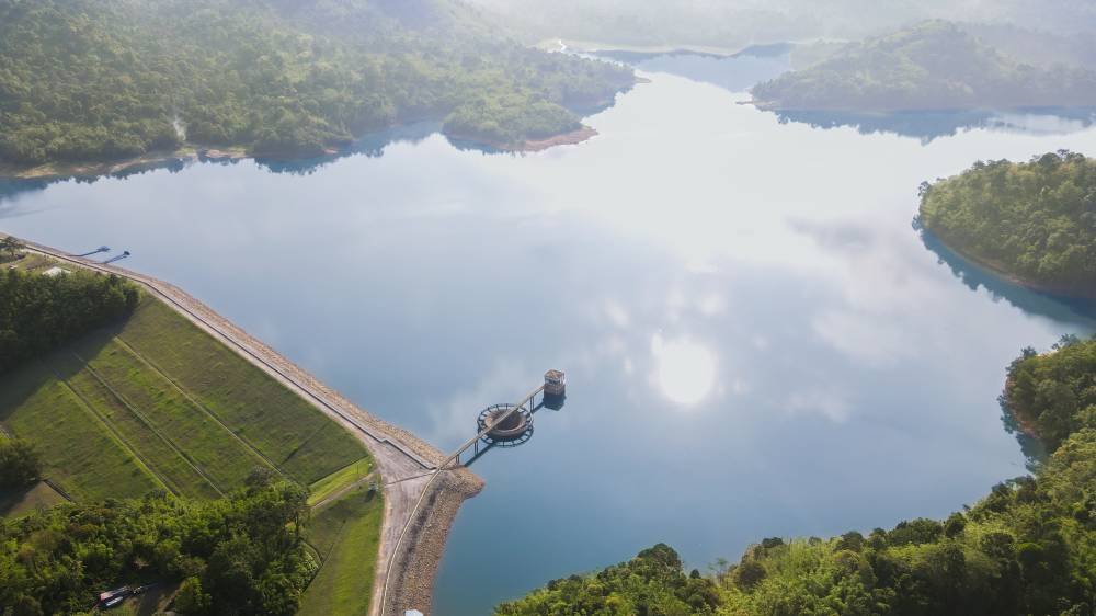 Air Selangor diberi tanggungjawab penting untuk membekalkan air terawat yang bersih dan selamat.- Gambar hiasan