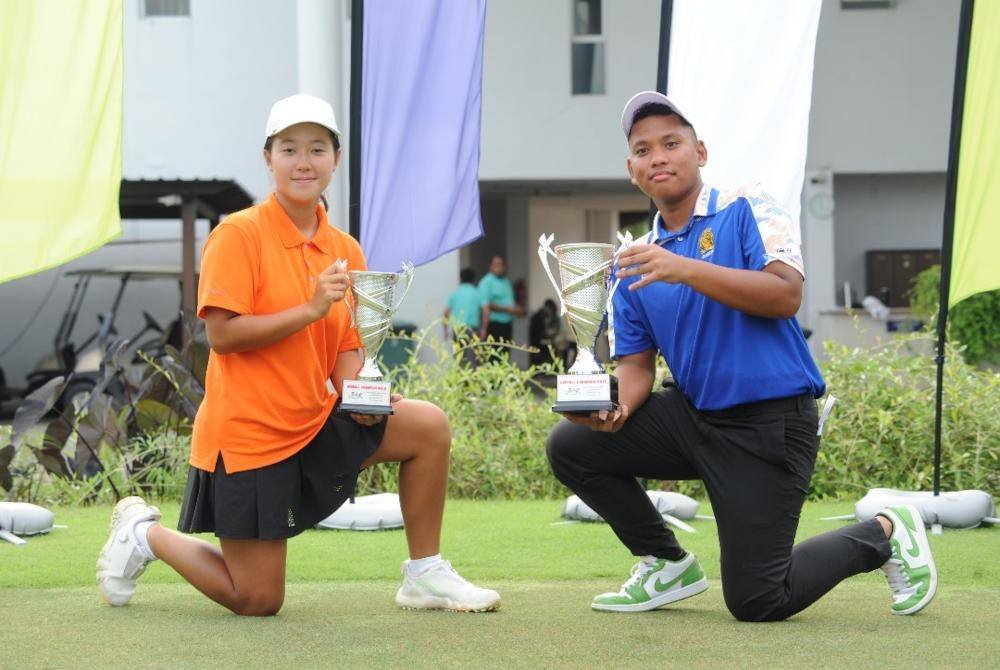 Ammer Aiman (kanan) dan Bae Eun Kyung menewaskan pencabar lain untuk muncul juara Kejohanan Golf Remaja Terbuka Antarabangsa MGA.