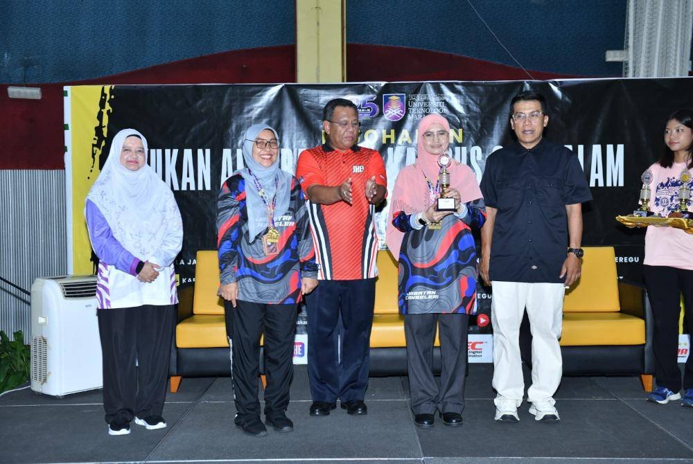 Atlet ping pong wanita Jabatan Canseleri menghadirkan kejutan pada SASSA 2024.