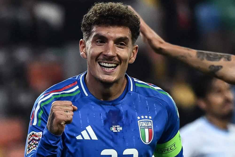 Di Lorenzo meledak gol buat Itali.