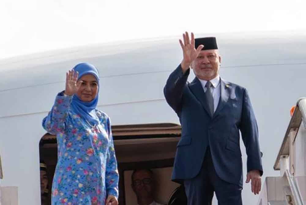 Yang di-Pertuan Agong, Sultan Ibrahim dan Raja Permaisuri Agong, Raja Zarith Sofiah berangkat pulang ke tanah air hari ini selepas mengakhiri Lawatan Negara tiga hari ke Brunei. Foto Instagram @officialsultanibrahim