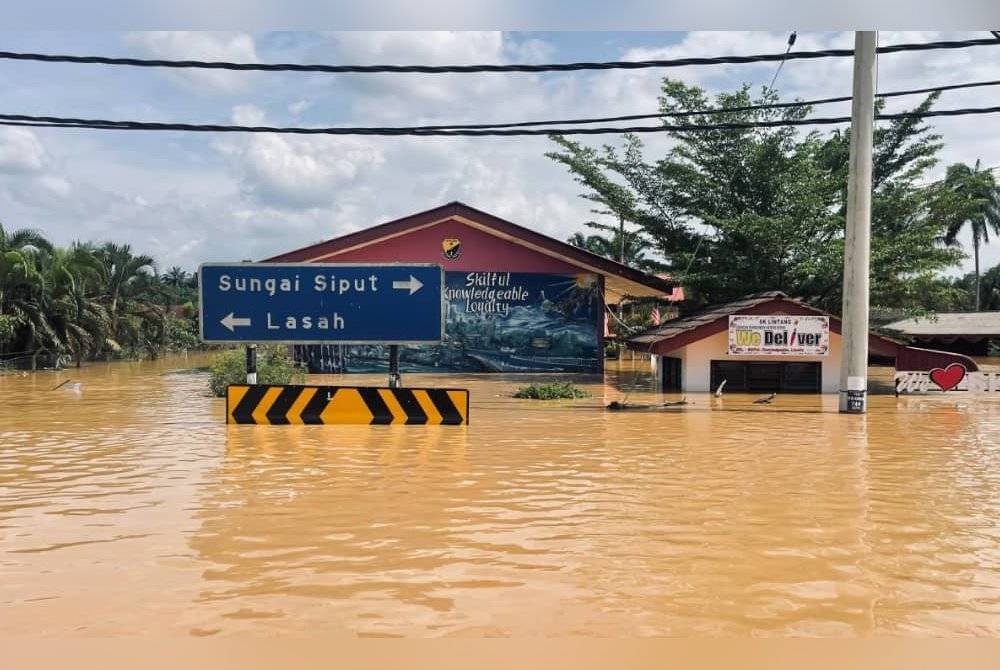 Gelombang kedua banjir, kawasan Lintang dan Lasah kembali dinaiki air.