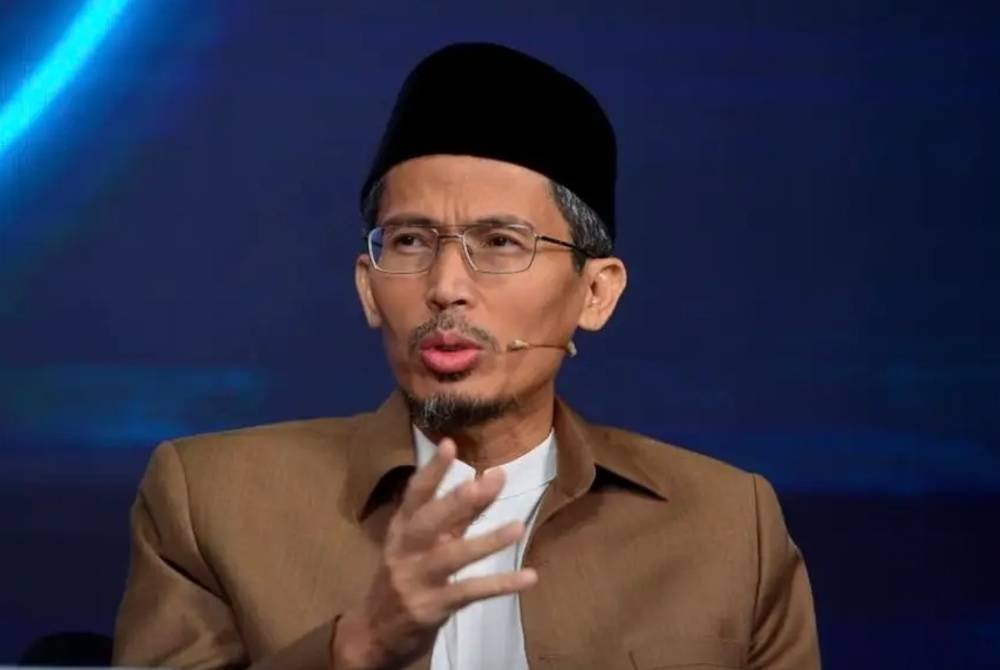 Profesor Madya Dr Khalif Muammar A Harris.