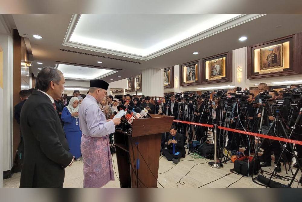 Fadillah ketika sidang akhbar selepas pembentangan Belanjawan 2025 oleh Perdana Menteri, Datuk Seri Anwar Ibrahim di Dewan Rakyat pada Jumaat.