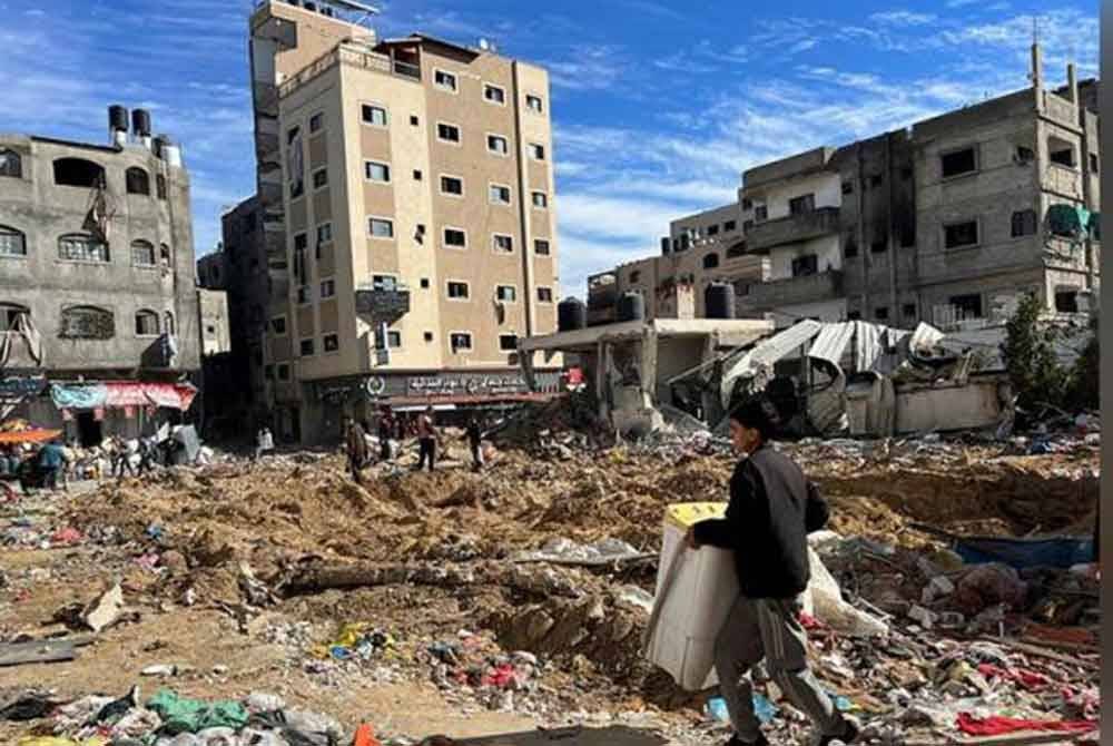 Seorang terkorban dan beberapa cedera dalam serangan tentera Israel ke atas Hospital Kamal Adwan di Beit Lahia, Gaza Utara pada Sabtu.Gambar fail/Reuters