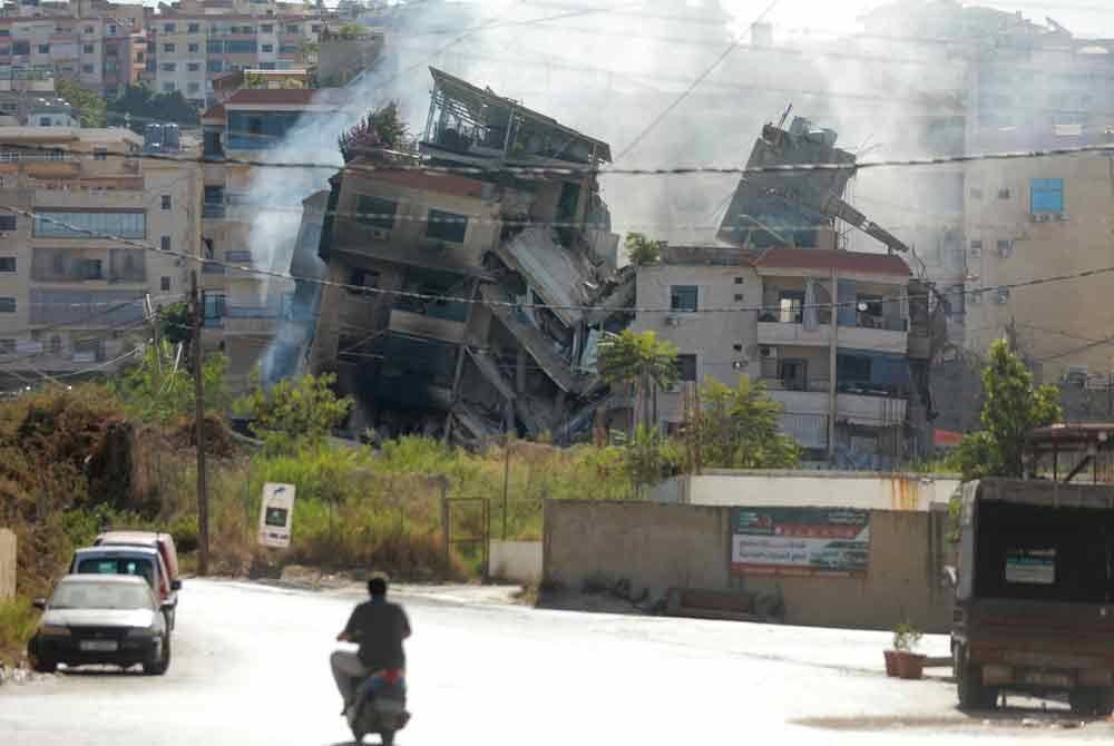 Beberapa bangunan musnah dalam serangan udara Israel di pinggir selatan Beirut pada 20 Oktober 2024. Foto AFP