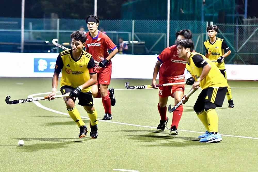 Aksi pemain Young Tigers ketika berdepan Jepun pada SOJC 2024 di Stadium Hoki Johor, Taman Daya, Tebrau, Johor Bahru. Foto: Malaysian Hockey Confederation