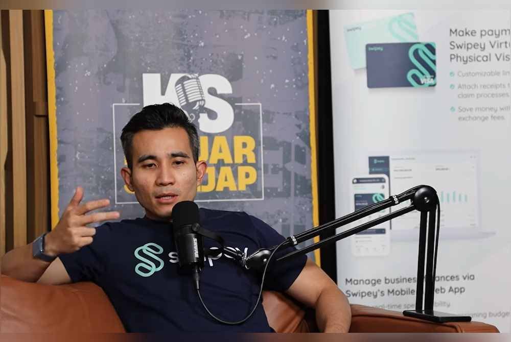 Shahril Hamdan dalam Podcast Keluar Sekejap di platform Youtube pada Isnin.