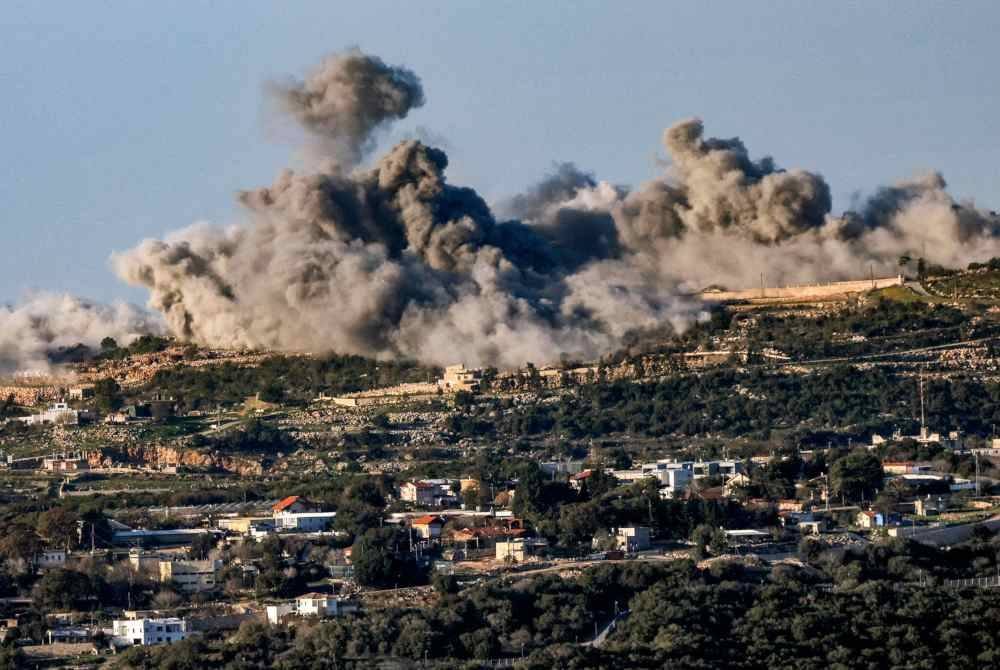 Hizbullah mendakwa telah melancarkan serangan roket ke atas pangkalan perisikan tentera Israel di pinggir Tel Aviv pada Rabu. Foto Agensi