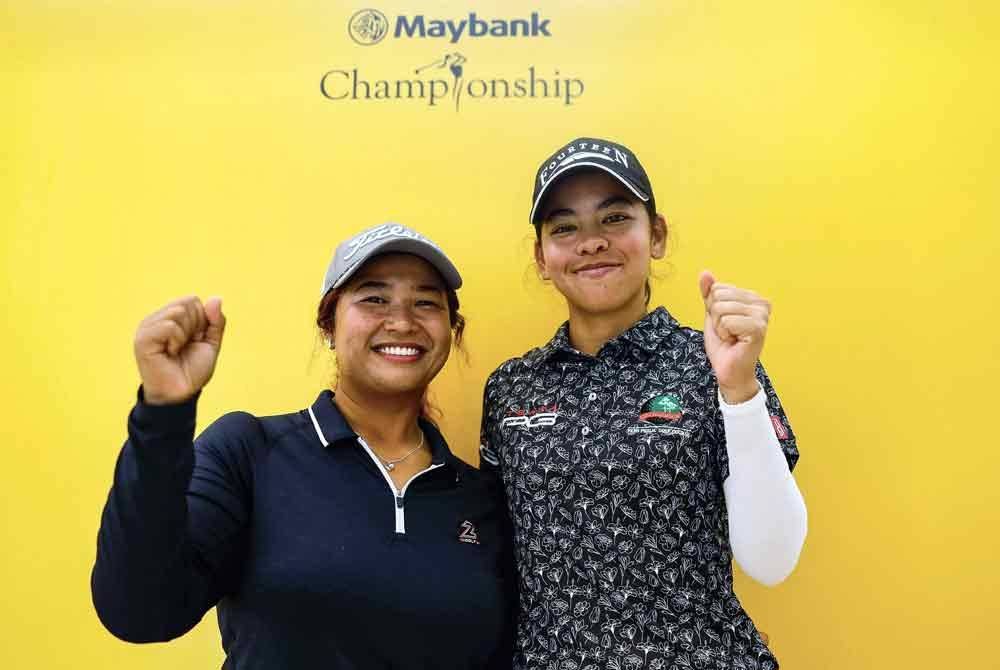 Liyana (kanan) dan Nur Durriyah selepas sidang media sempena Kejohanan Maybank 2024 di KLGCC. Foto: Bernama