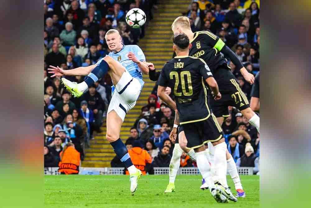 Aksi bertenaga Haaland ketika melayan kunjungan Sparta Prague di Etihad. Foto Agensi