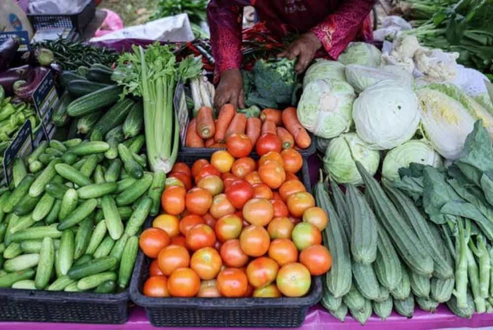 Antara barangan yang mengalami penurunan harga terendah adalah tomato (satu kilogram), manakala kenaikan harga tertinggi adalah kubis bunga (satu kg). Foto hiasan