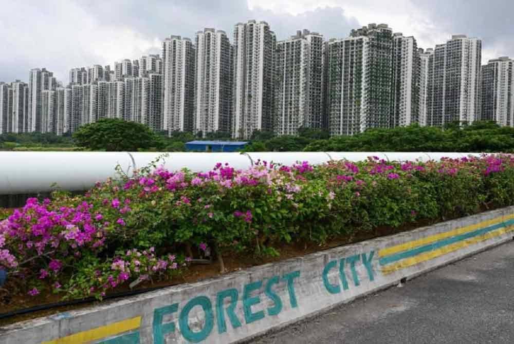 Di Malaysia pun, pratayang kepada penyakit ekonomi sudah kelihatan dalam bentuk 1Malaysia Development Berhad (1MDB) dan Forest City.