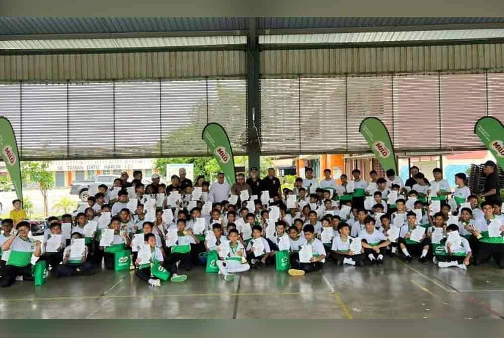 Murid dan pelajar yang menyertai KLAS 2024 di SMK Taman Dato' Harun 2, Petaling Jaya.