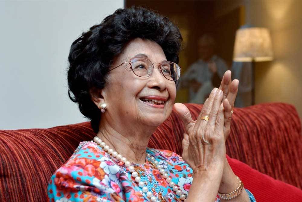 Menurut Tun Dr Hasmah Mohamad Ali, nama sebenarnya tidak mempunyai &#039;Siti&#039; sebaliknya hanya Hasmah.