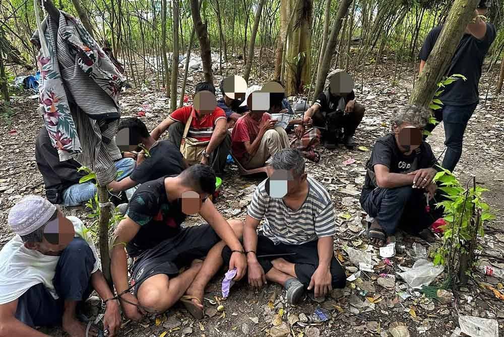 Polis menahan 20 individu dalam serbuan Op Sarang di sekitar Kajang dan Klang, baru-baru ini.