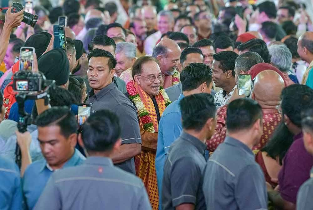 Perdana Menteri, Datuk Seri Anwar Ibrahim ketika hadir pada Majlis Rumah Terbuka Deepavali Madani 2024 di Sentul Depot pada Khamis. Foto Bernama