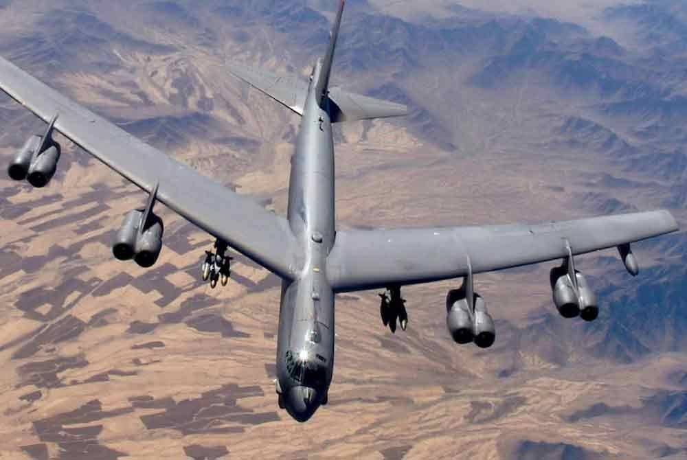 Penghantaran pesawat pengebom strategik, B-52 Stratofortress dikhuatiri akan memburukkan lagi konflik di Asia Barat. - Foto: Agensi