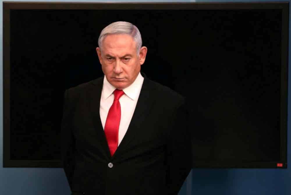 Netanyahu menafikan tuduhan tersebut dan mendakwa dokumen yang diterbitkan akhbar Bild di Jerman itu kononnya tidak pernah sampai di meja pejabatnya. Foto Agensi