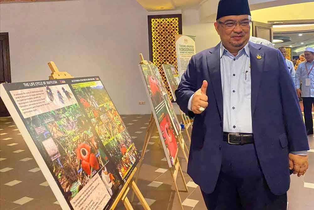 Mohamed Fadzli semasa Kongres Antarabangsa Rafflesia Kelantan 2024 di Kota Bharu.