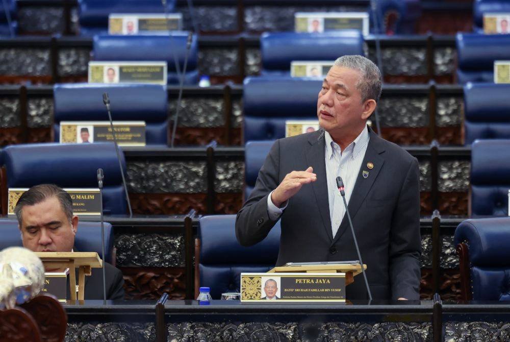 Fadillah pada sesi menjawab Perbahasan Belanjawan 2025 sempena Persidangan Dewan Rakyat sempena Mesyuarat ke Tiga Penggal Ke Tiga Parlimen ke-15 di Bangunan Parlimen, pada Rabu. Foto Bernama