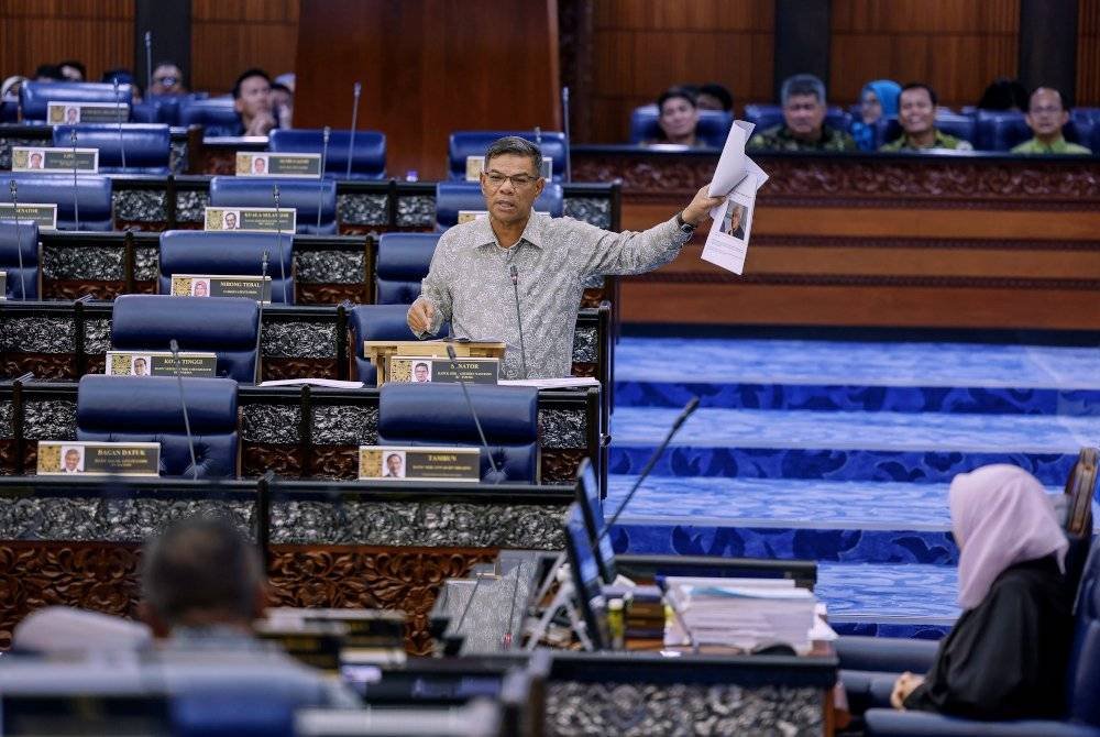 Saifuddin Nasution pada Persidangan Dewan Rakyat sempena Mesyuarat Ketiga Penggal Ketiga Parlimen ke-15 di Parlimen hari ini. Foto Bernama